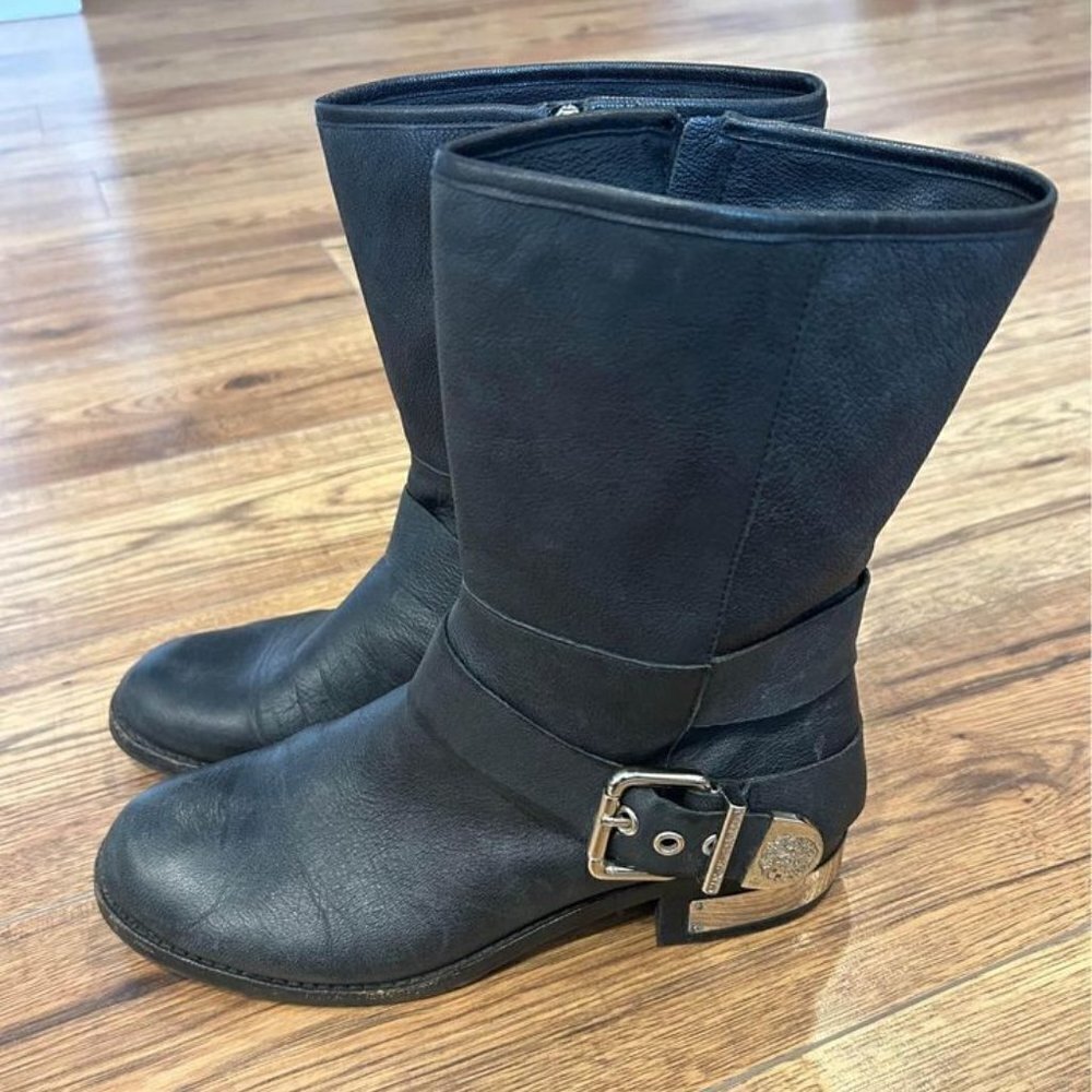 VINCE CAMUTO black leather moto boots. “Wellsley boots” size 9.